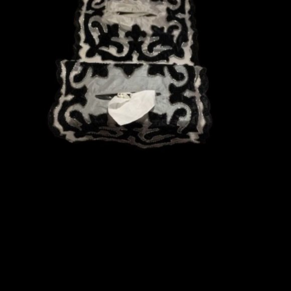 Embroidered Decorative Tissue Box Cover - Picture 4 of 5